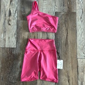 NWT Electric & Rose One Shoulder Sports Bra Bike Shorts Set Small